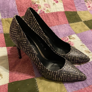 Donald J Pliner Snakeskin heels Size 7‎